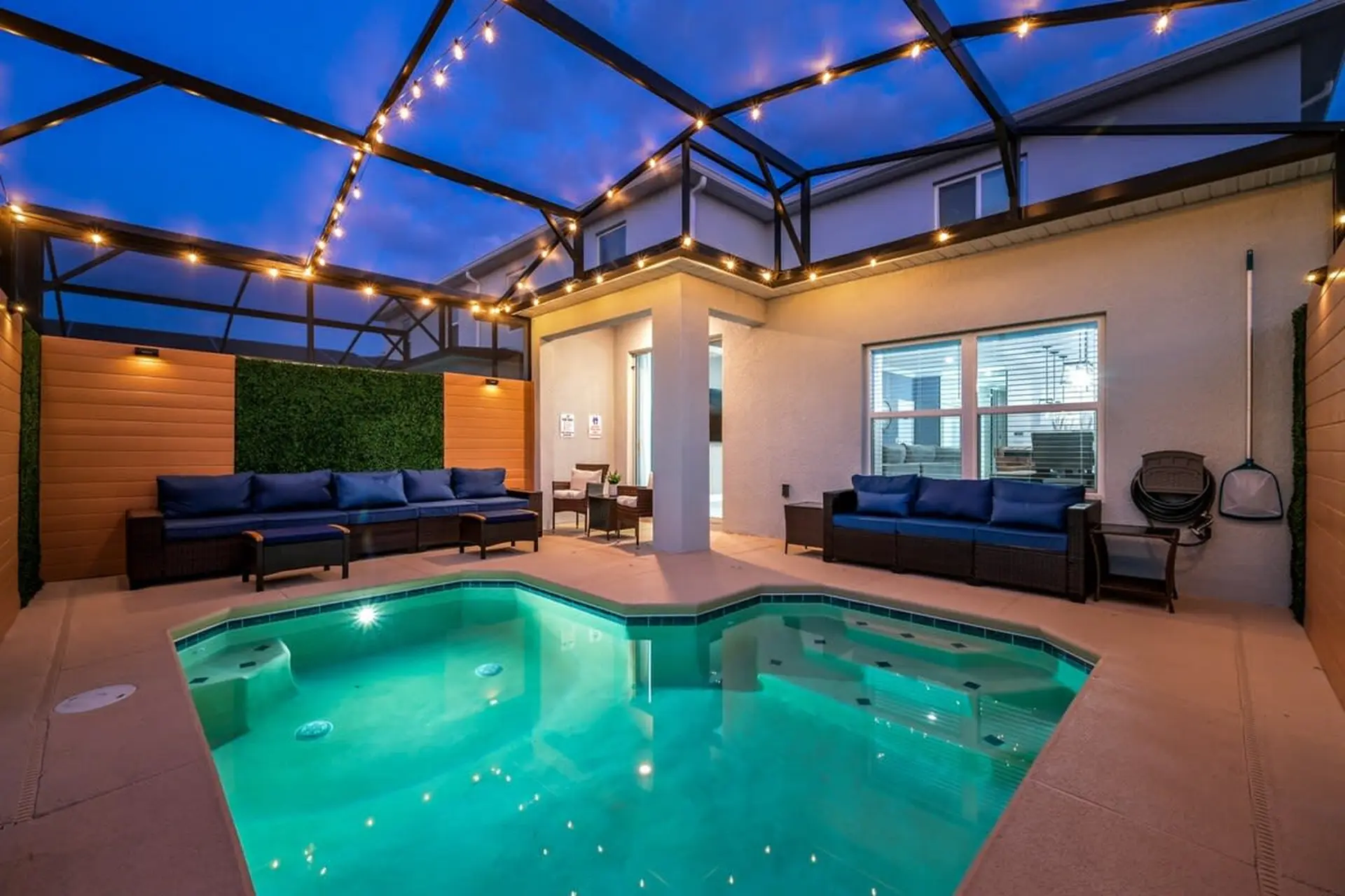 Blog - Orlando Vacation Rentals with Heated Pools: November Escapes